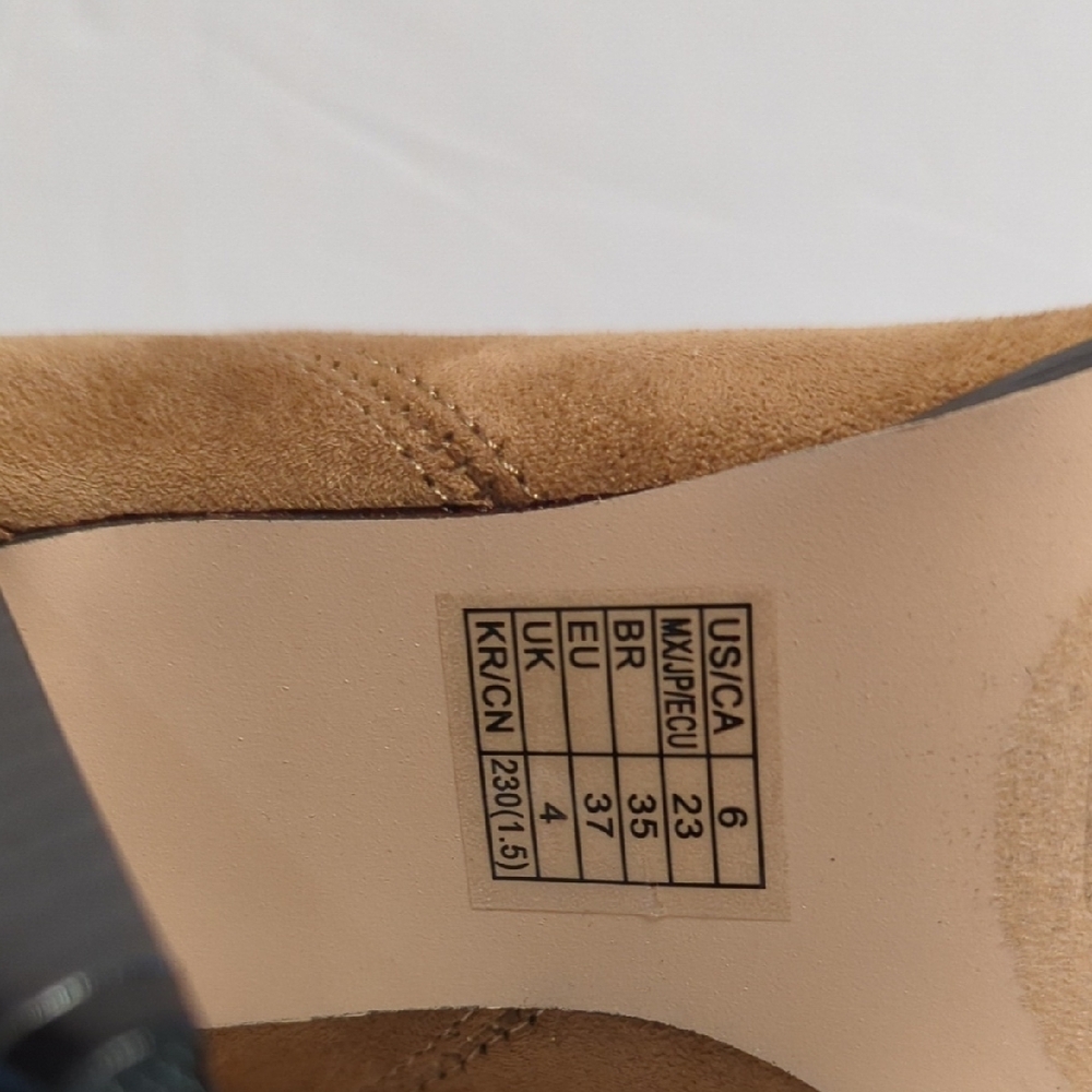 NEW Forever 21 Tan Faux Suede Pointed Toe Ankle Boots Size 6 - Picture 7 of 10